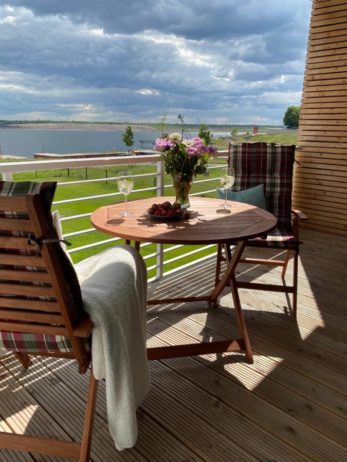 Modernes Apartment Am Hafen Mit Seeblick Grossraeschen Exterior photo