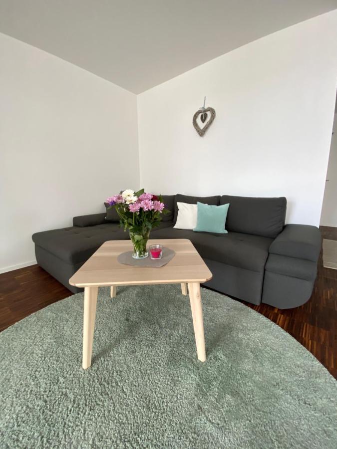 Modernes Apartment Am Hafen Mit Seeblick Grossraeschen Exterior photo